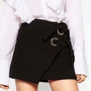 Zara Black Mini Skirt with tie front metal grommets rings Accent